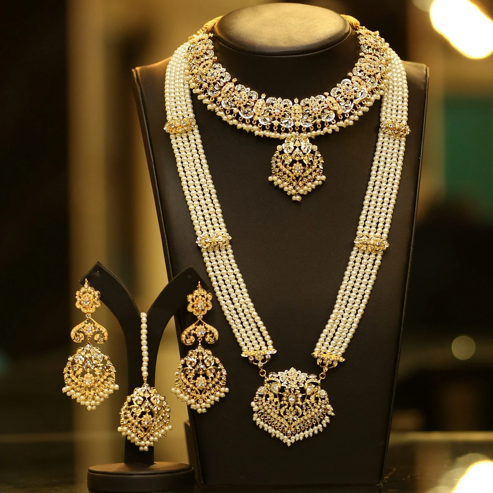 Jewellery sets
